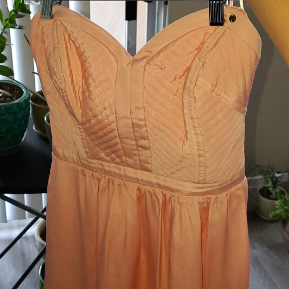 GUESS Spring Flowy Dress - Picture 2 of 3